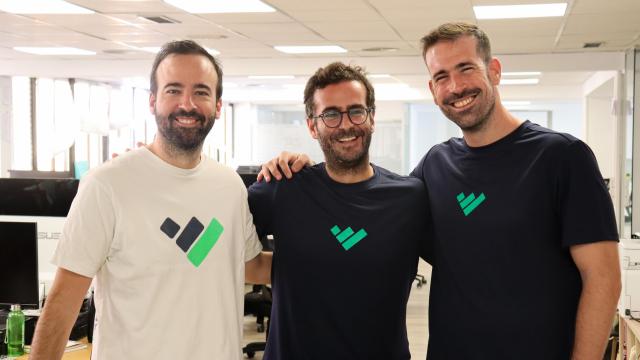 De izquierda a derecha, Joaquín Fernández, Álvaro Falcones y Enrique García, los tres fundadores de TaxDown.