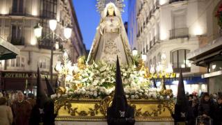 Una procesión de Semana Santa en Zaragoza, en imagen de archivo.