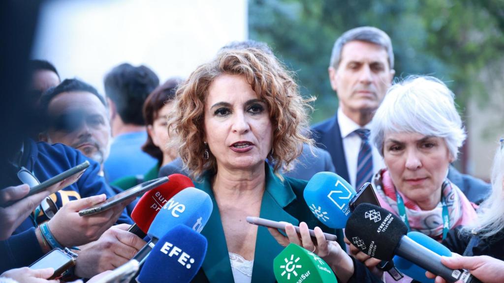 Montero, en el acto de Sevilla donde ha pedido disculpas por sus palabras.