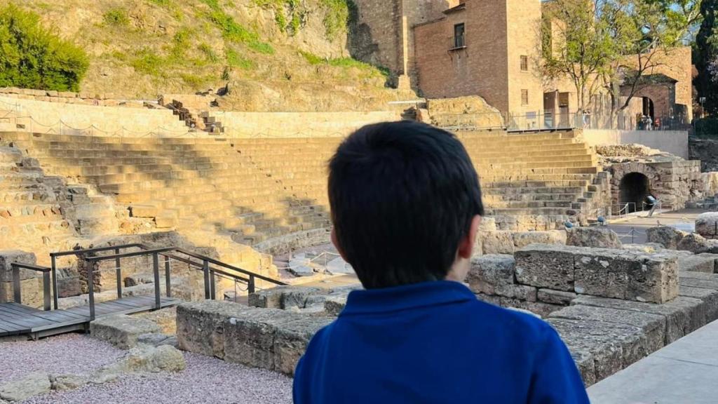 Un niño con autismo