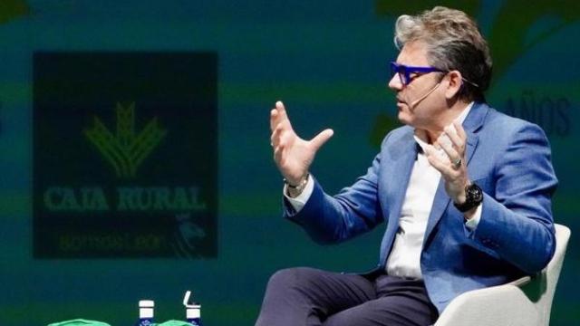 El divulgador Marc Vidal durante el acto de Caja Rural