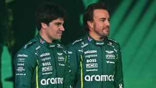 Fernando Alonso y Lance Stroll en la presentación del AMR25 en el F1 Live 75