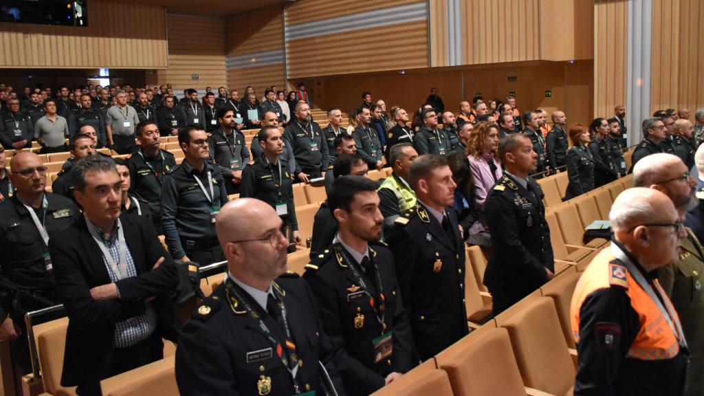 Minuto de silencio durante las IV Jornadas sobre Desapariciones Involuntarias de Personas en el Ámbito Rural