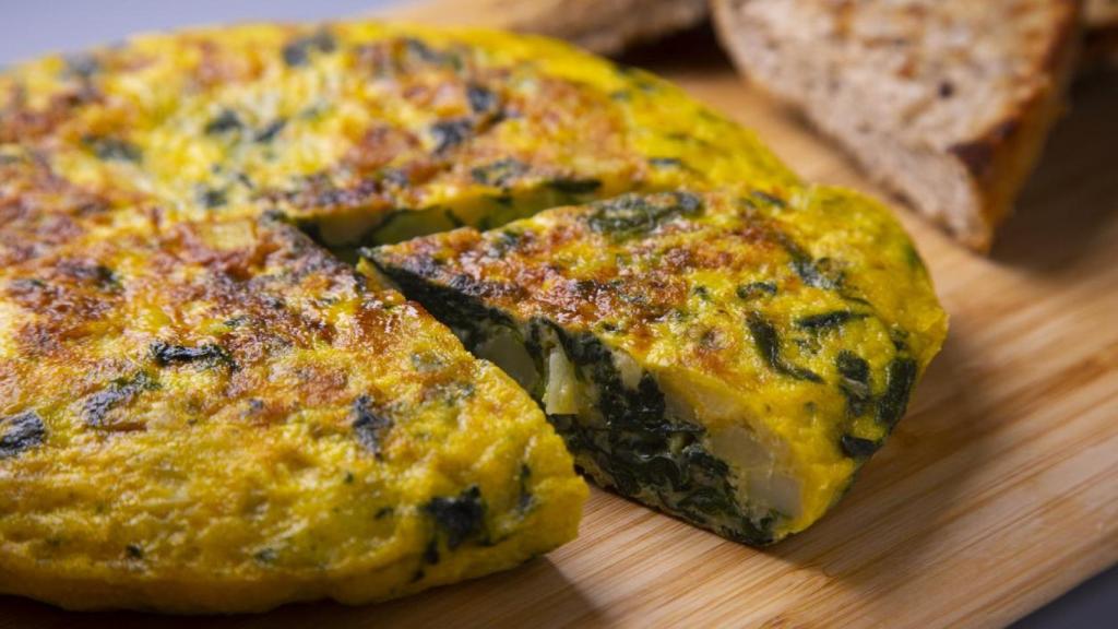 Una tortilla de verdura (Imagen de archivo)