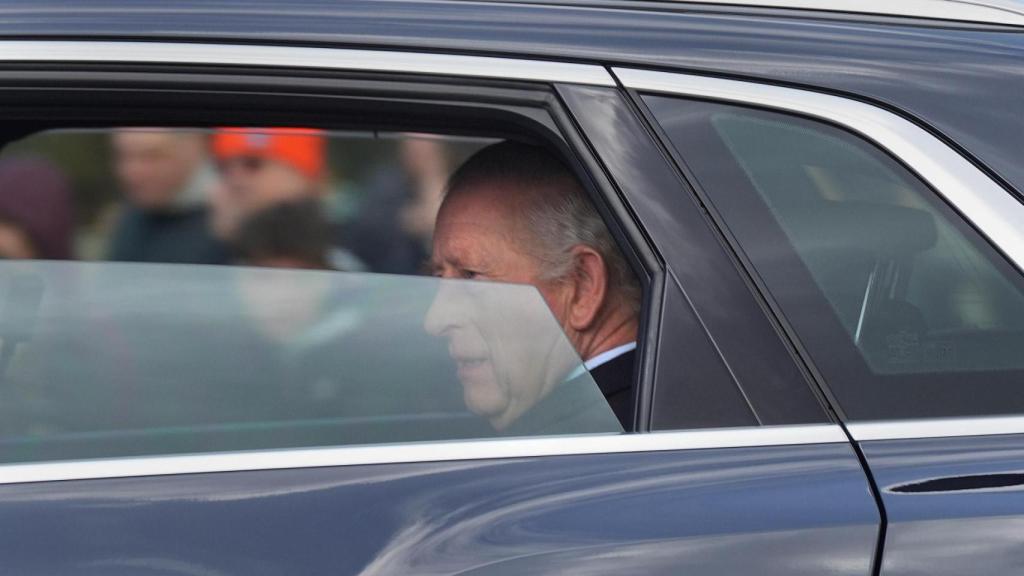 Primer imagen de Carlos III tras su último ingreso en el hospital.