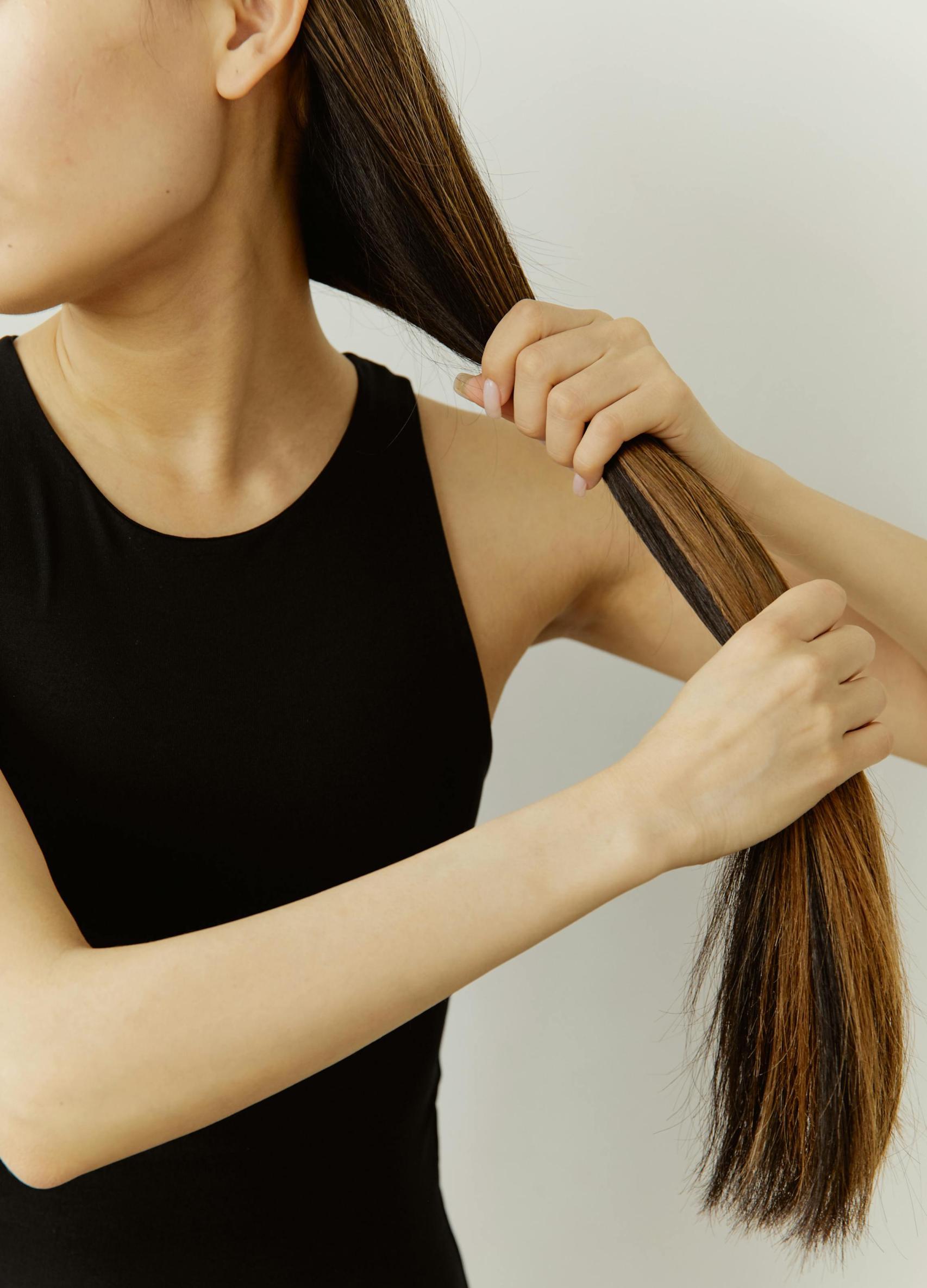 La caída estacional es fruto de un ciclo natural, se da cuando el folículo piloso entra en su fase de reposo.