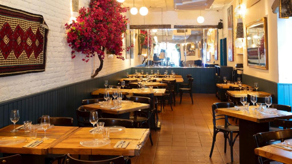 El interior de Tabanco Amores.