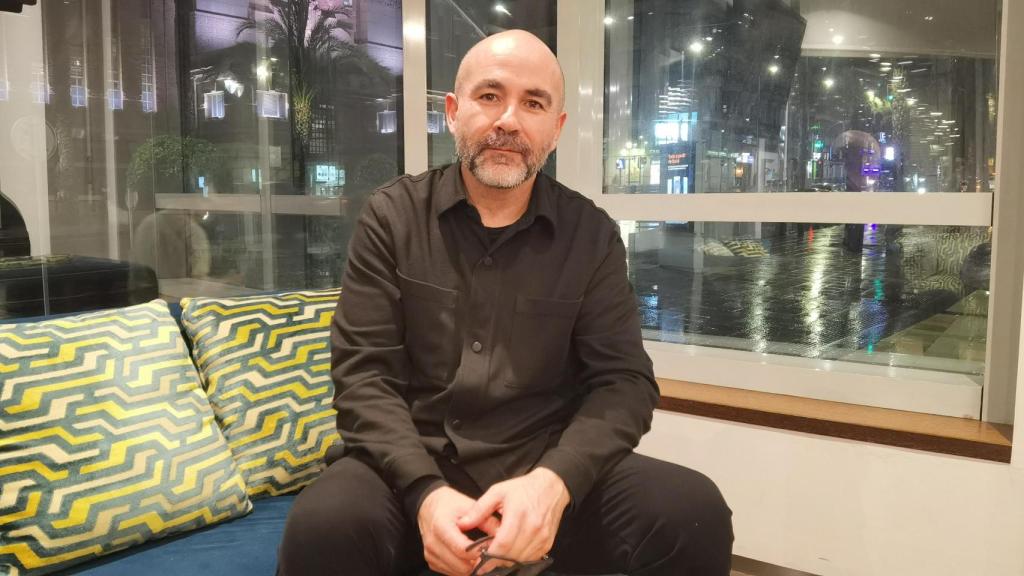 El arquitecto Ángel Rocamora en el hotel Lucentum de Alicante.