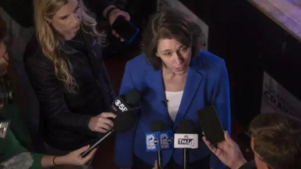 La jueza Susan Crawford.