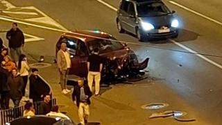 Un coche se estrella en Culleredo tras darse a la fuga