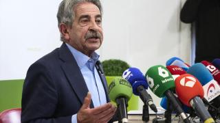 El secretario general del PRC y expresidente de Cantabria, Miguel Ángel Revilla, durante una rueda de prensa.