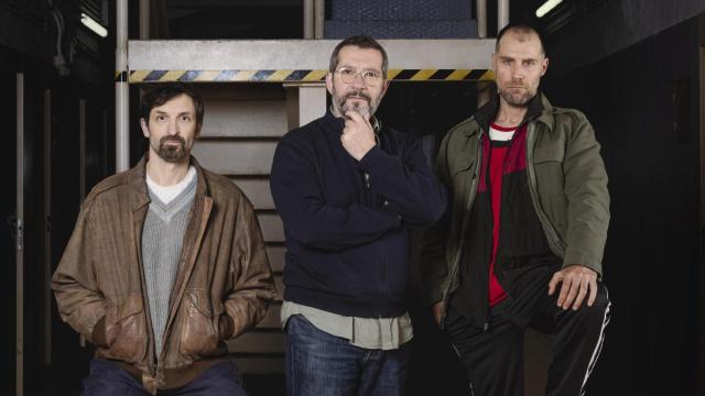 Carles Porta, con las protagonistas de '33'.