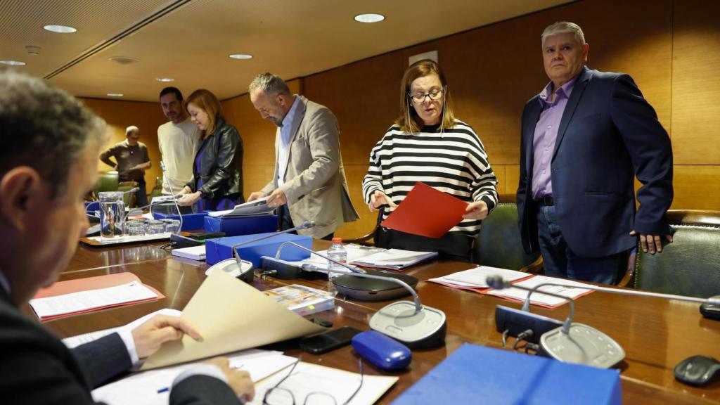 José Miguel Basset, en la comisión de la dana de la Diputación el martes. Ana Escobar / EFE