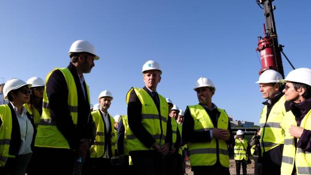 Alfonso Rueda en el inicio de las obras del nuevo centro de salud de Vilagarcía de Arousa (Pontevedra)