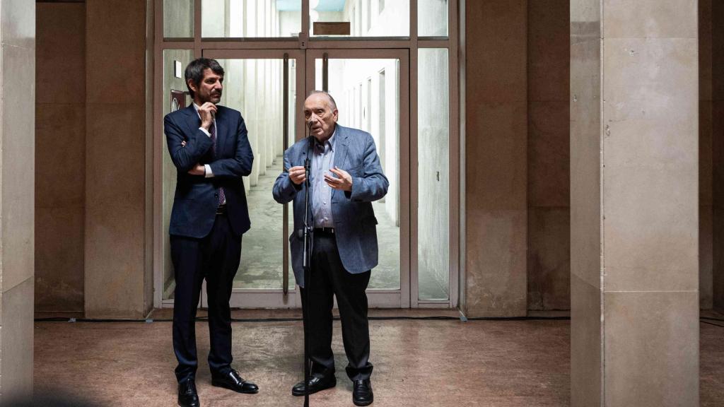 El ministro de Cultura, Ernest Urtasun, y el presidente de la Academia de las Artes y las Ciencias Cinematográficas de España, Fernando Méndez-Leite Foto: Ministerio de Cultura.