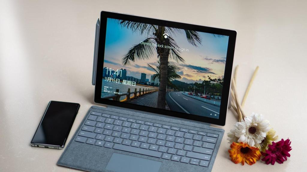Una Microsoft Surface con Windows 10