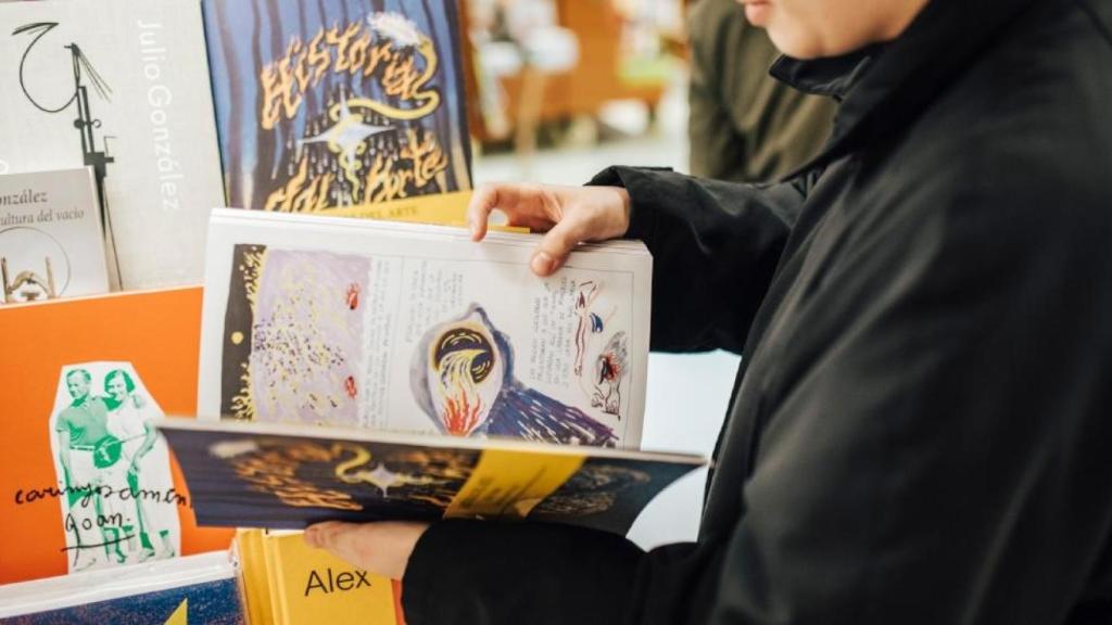 Laie Pau Claris librería y café.