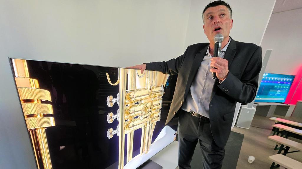 Stefan Streit, CMO de TCL, en el evento presentación en París (Francia)