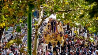 Paso de Jesús Cautivo en la Semana Santa de Sevilla 2023.