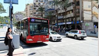 Giro inesperado en el transporte público en Alicante: este es el importante cambio que afecta a los usuarios