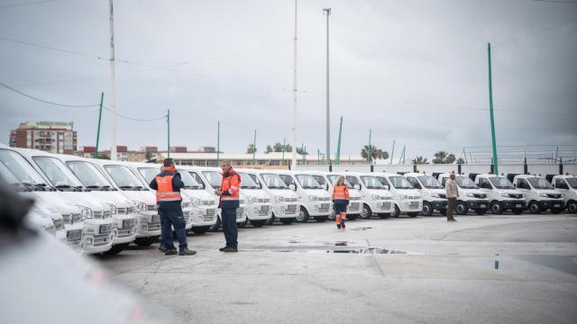 Imagen de los nuevos vehículos de Limasam.