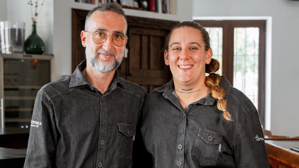 Víctor Aranda Llenas y Elisabet Lupiáñez Fernández, responsables de Sala de El Alimentario.