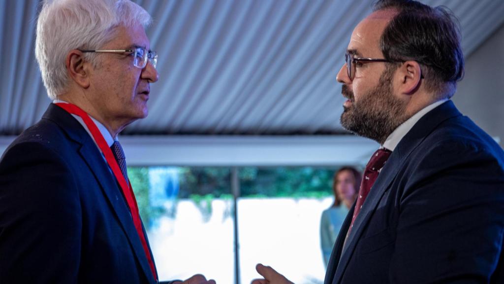 El presidente del Partido Popular de Castilla-La Mancha, Paco Núñez, durante la entrega del XIV Premio Empresa Familiar de CLM.