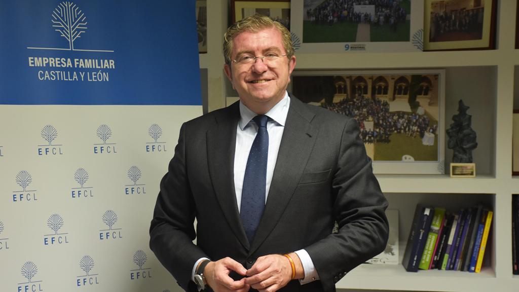 Isidoro J. Alanís, presidente de Empresa Familiar de Castilla y León, durante una entrevista con El Español - Noticias de CyL
