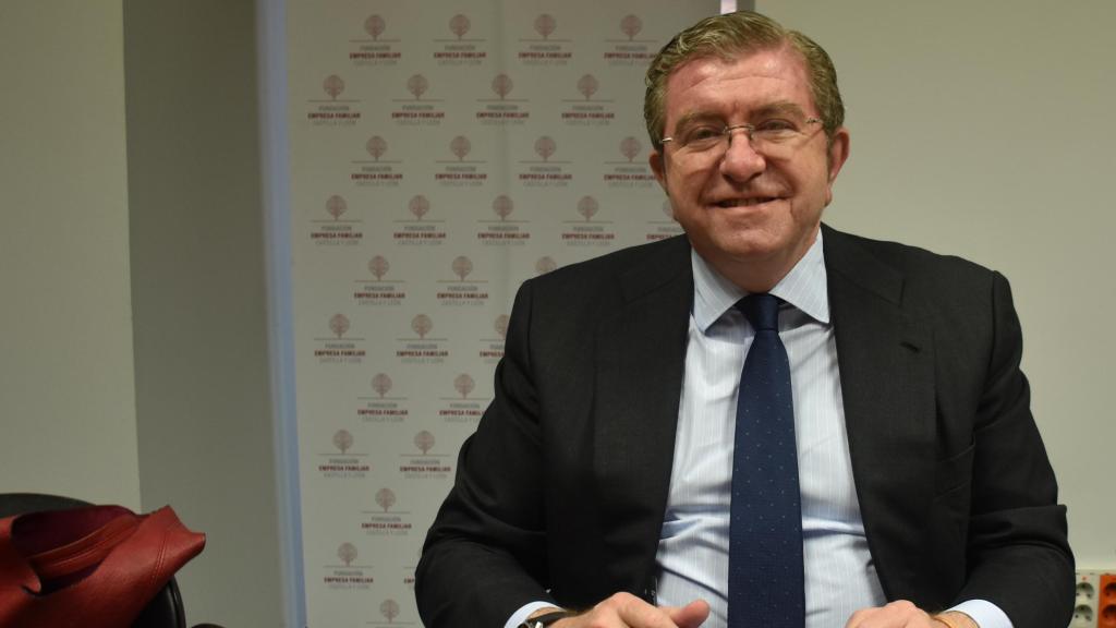 Isidoro J. Alanís, presidente de EFCL