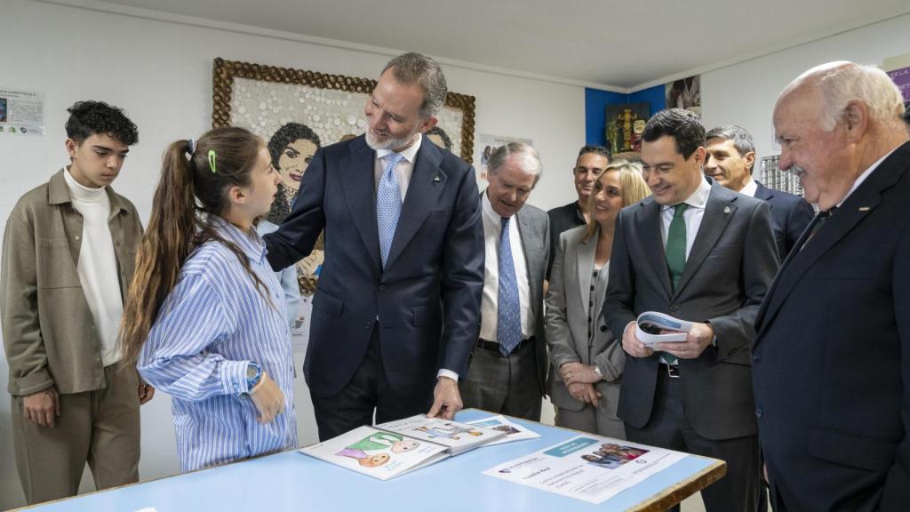 El Rey Felipe, durante la visita.