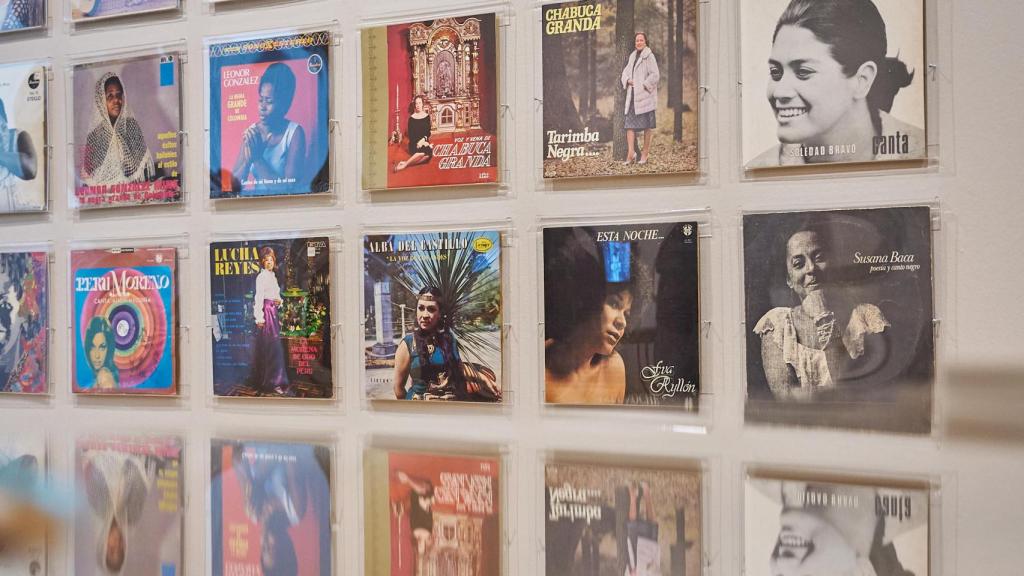 Exposición 'Latina. Mujer, música y glamour en Gladys Palmera'. © Casa de América