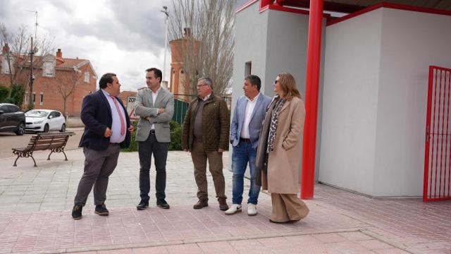 El diputado provincial de Obras, Fernando Esteban, ha visitado el municipio de Boecillo junto al alcalde, Raúl Gómez