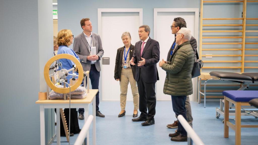 Visita del conseller de Sanidad, Marciano Gómez, al nuevo centro de salud Campanar II. EE