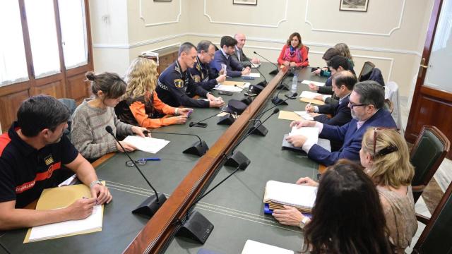 Reunión de las concejalías implicadas en la oficina 'antiokupas'. EE