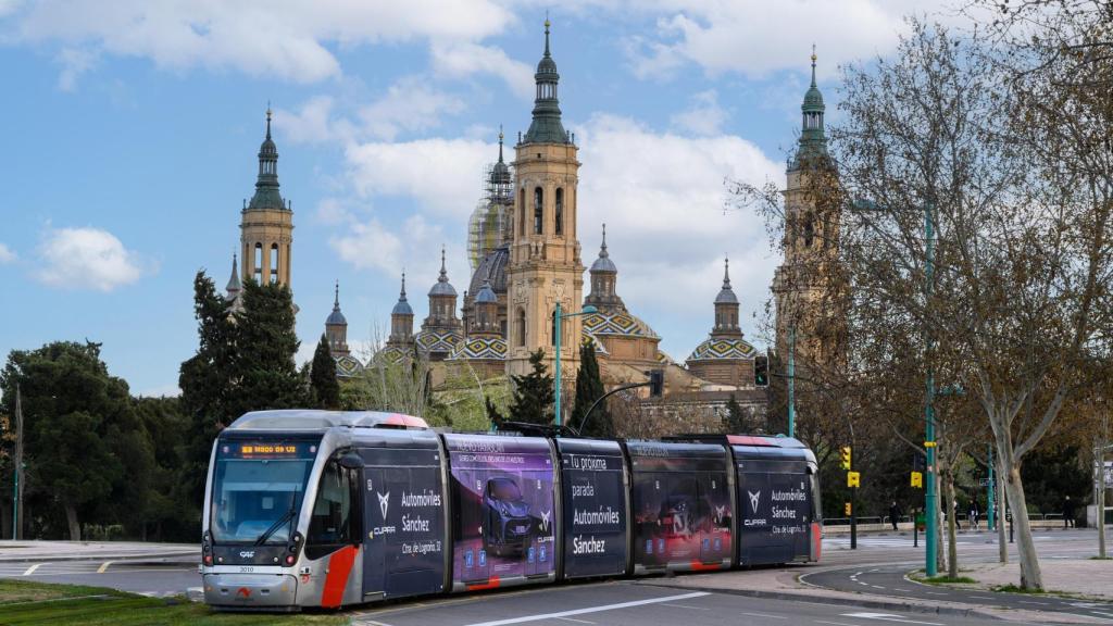 Publicidad en los Tranvías en Zaragoza.