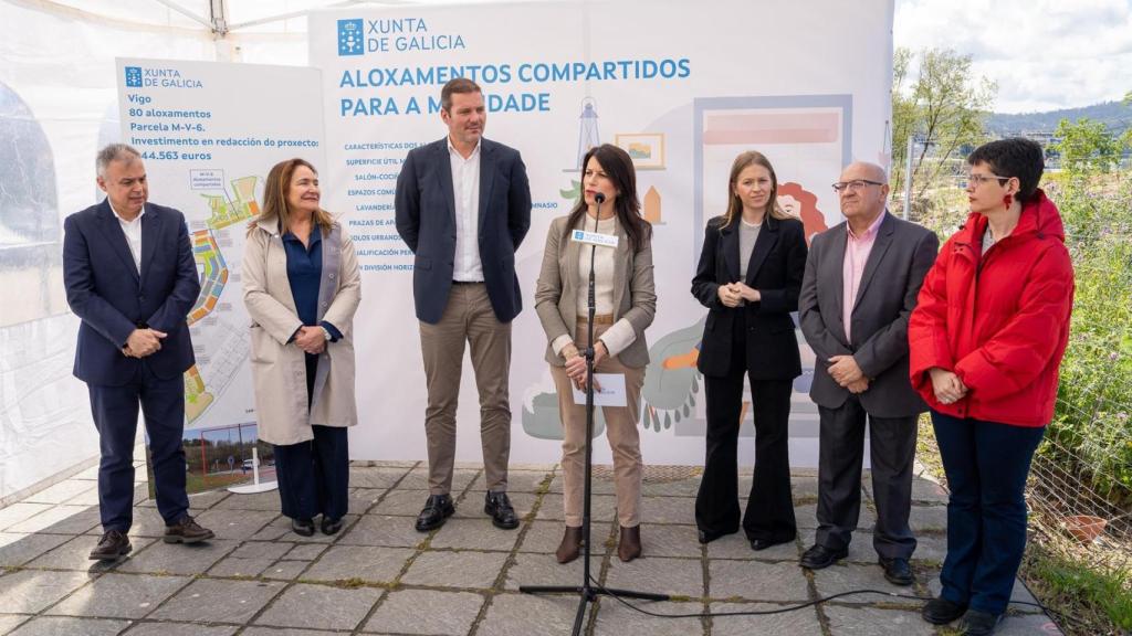 Los conselleiros de Vivenda E Planificación De Infraestruturas, María Martínez Allegue, y Cultura, Lingua E Xuventude, José López Campos.