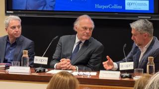 Vicente Vallés, Pedro Piqueras y Carlos Franganillo.