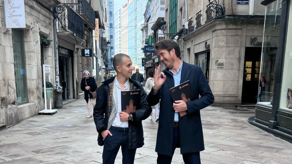 Profesionales de VipKel en A Coruña.