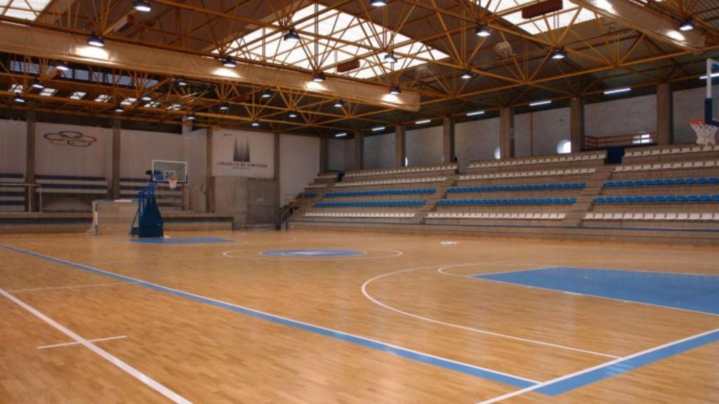 Aplazada la huelga en las instalaciones deportivas de Santiago.