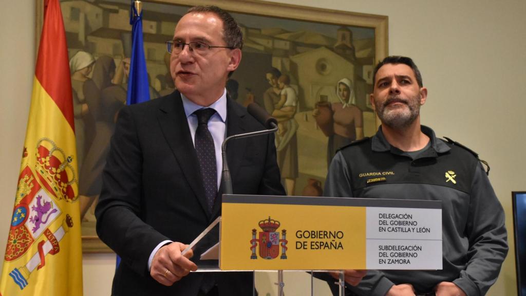 El subdelegado del Gobierno en Zamora Ángel Blanco; y el jefe de la Comandancia de la Guardia Civil de Zamora, Héctor David Pulido