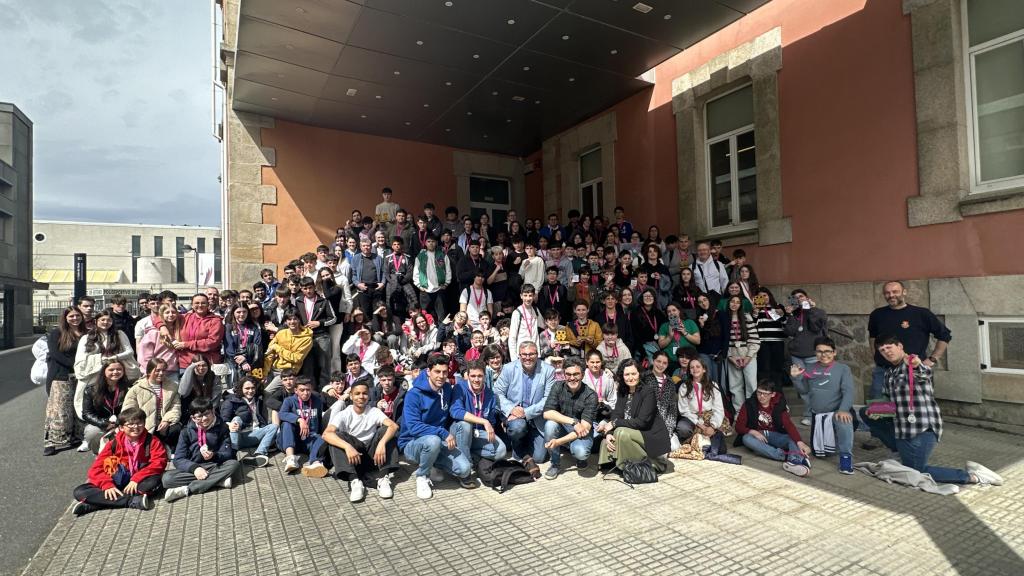 Estudiantes de los diferentes IES participantes del torneo