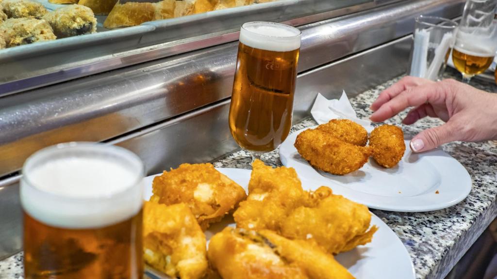 10 cervezas para maridar con las 10 recetas más famosas de la gastronomía española
