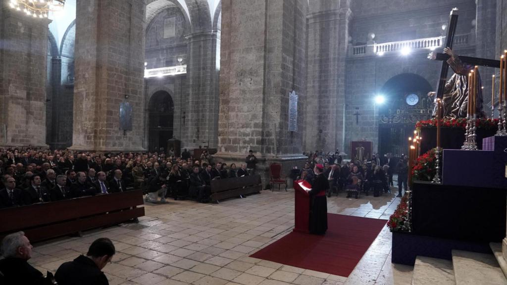 El obispo titular de Rotdon, Aurelio García Macías, pronuncia el pregón de la Semana Santa de Valladolid