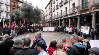 Concentración en defensa de una vivienda digna en Valladolid