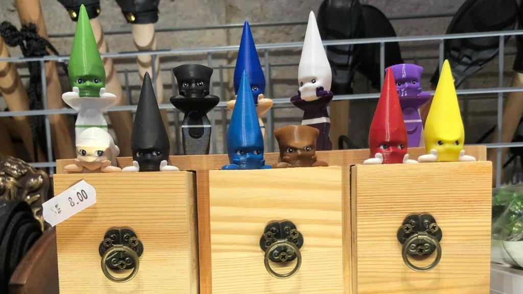 Los curiosos 'Sony Angel' cofrades que se pueden encontrar