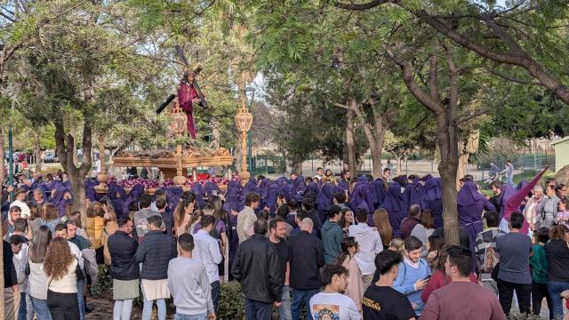 El Nazareno de la Salud recorre por primera vez las calles de Huelin.