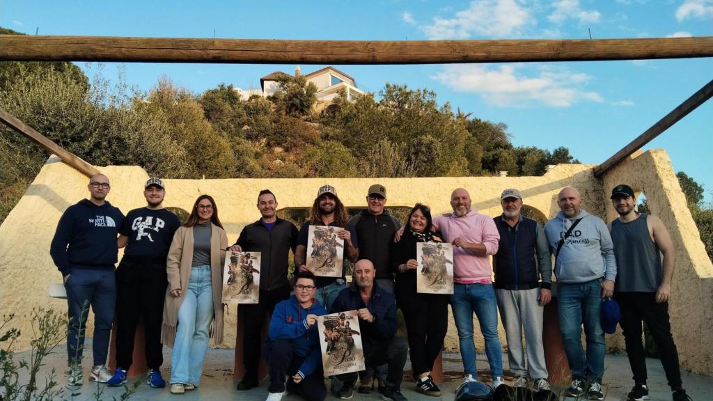 Intérpretes de El Paso de Benalmádena en ensayo