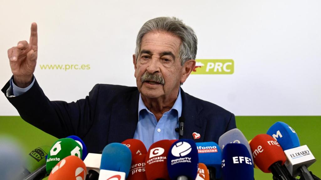 Miguel Ángel Revilla, en la rueda de prensa ofrecida el pasado 2 de abril.