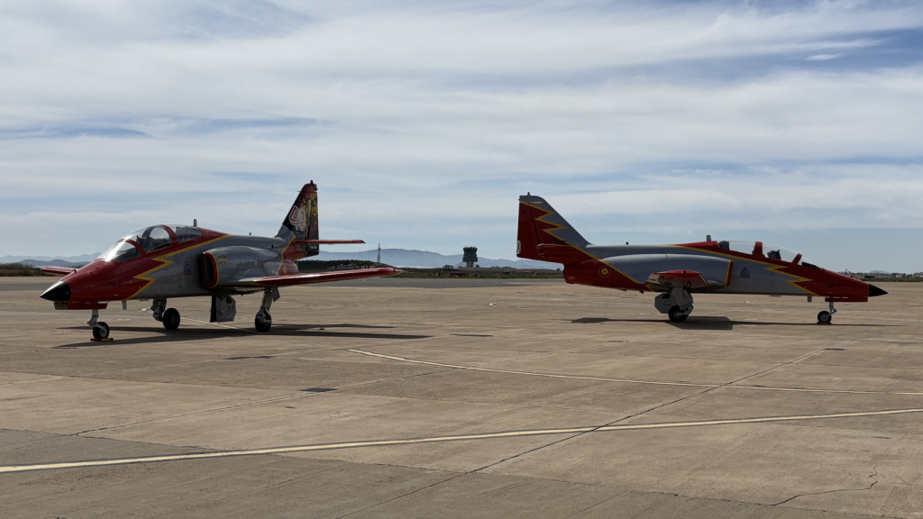 Dos C-101 de la Patrulla Águila