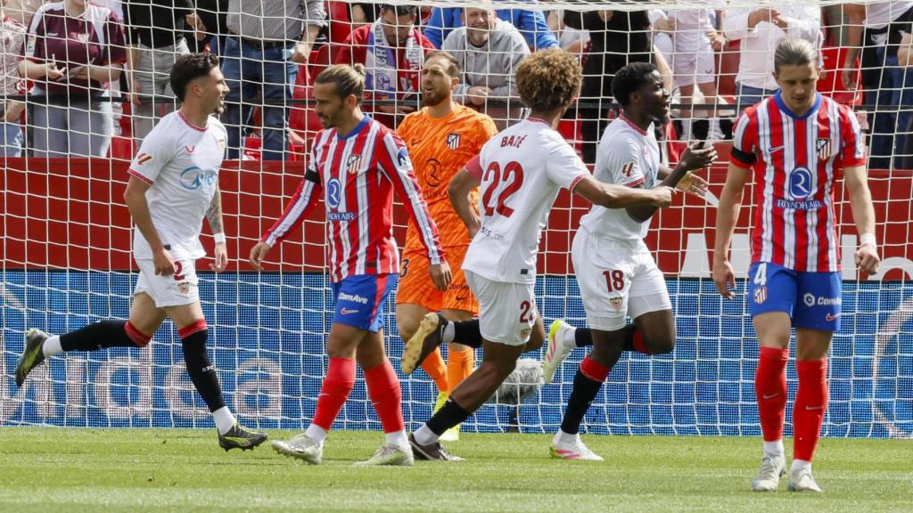 Agoumé celebra el gol marcado ante el Atlético de Madrid en el partido de La Liga.
